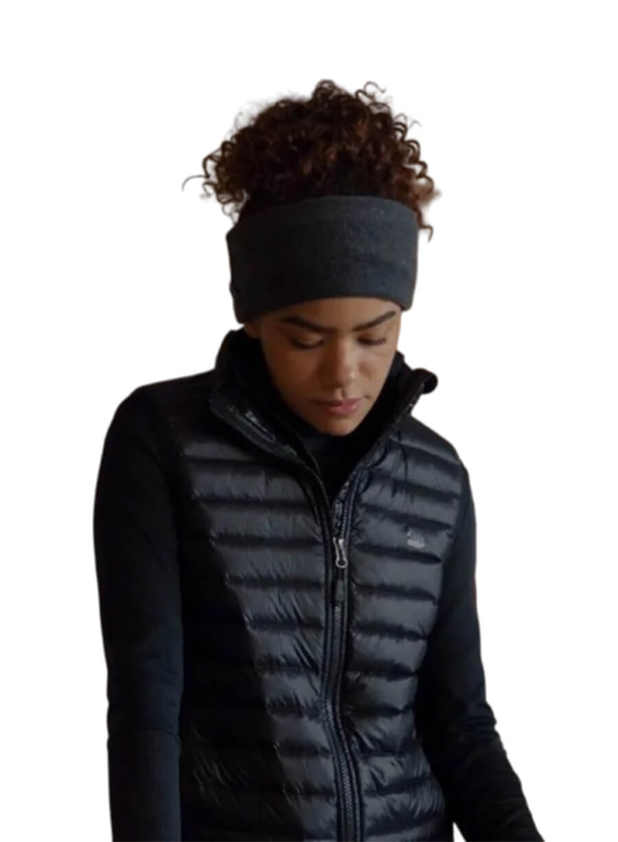 Ginny & Georgia S02 Antonia Gentry Ginny Miller Black Puffer Vest