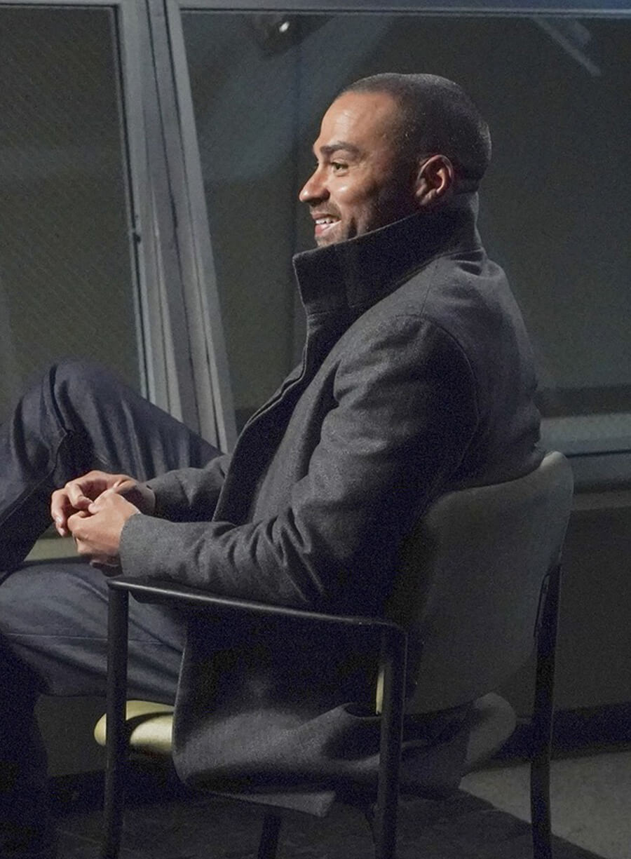 Grey’s Anatomy Jesse Williams Dr. Jackson Avery Grey Coat