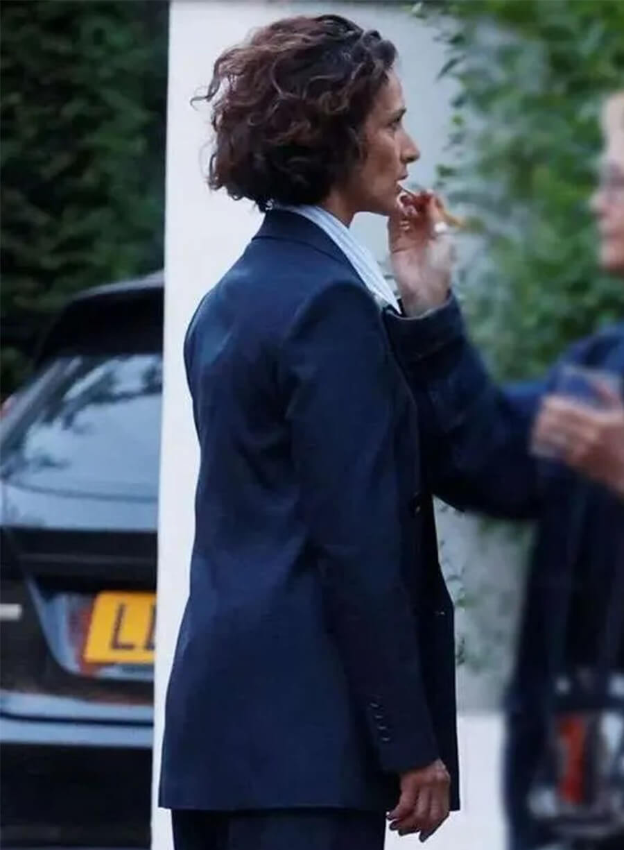 Indira Varma The Night Manager Mayra Cavendish Blue Blazer
