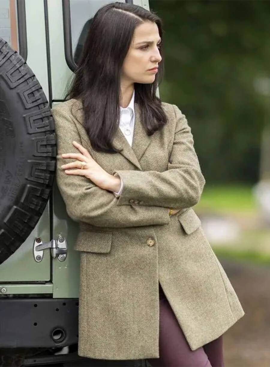 Marisa Abela Industry S03 Yasmin Yazdani Green Coat