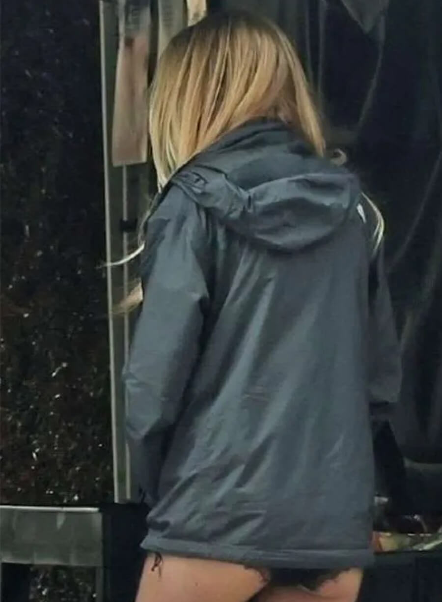 Nobody Wants This S02 Justine Lupe Morgan Black Hooded Jacket