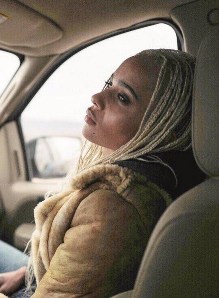 Tv Series Kin Zoë Kravitz Milly Beige Coat