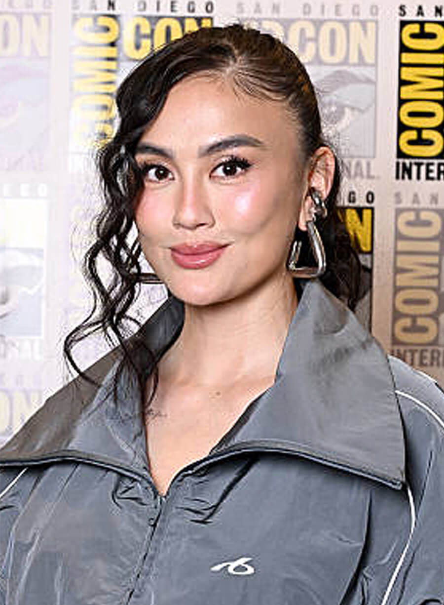 Agnez Mo Neagley Premiere Event Grey Track Jacket