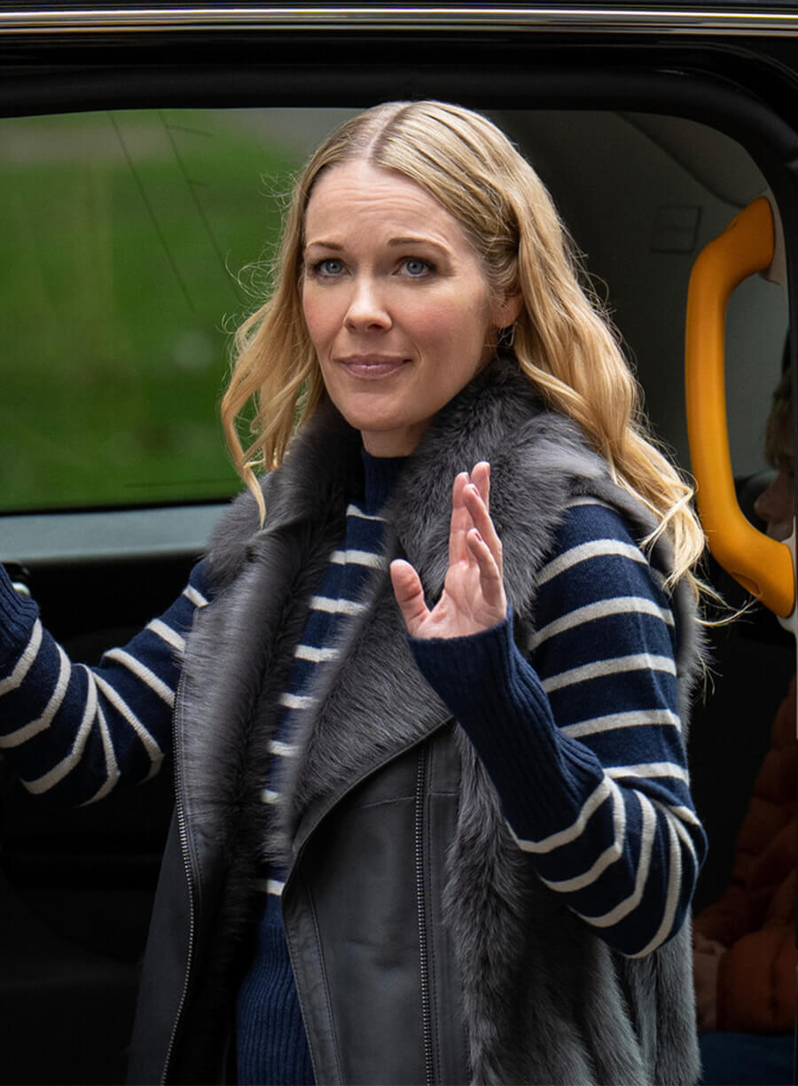 Andrea Anders Ted Lasso S03 Michelle Lasso Grey Vest