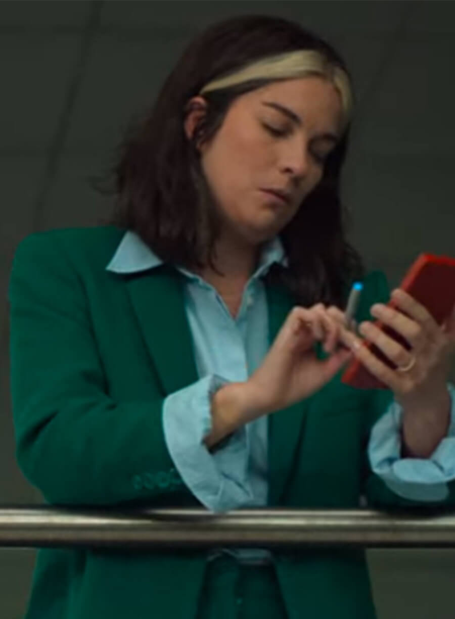 Annie Murphy Black Mirror Joan Tait Green Blazer