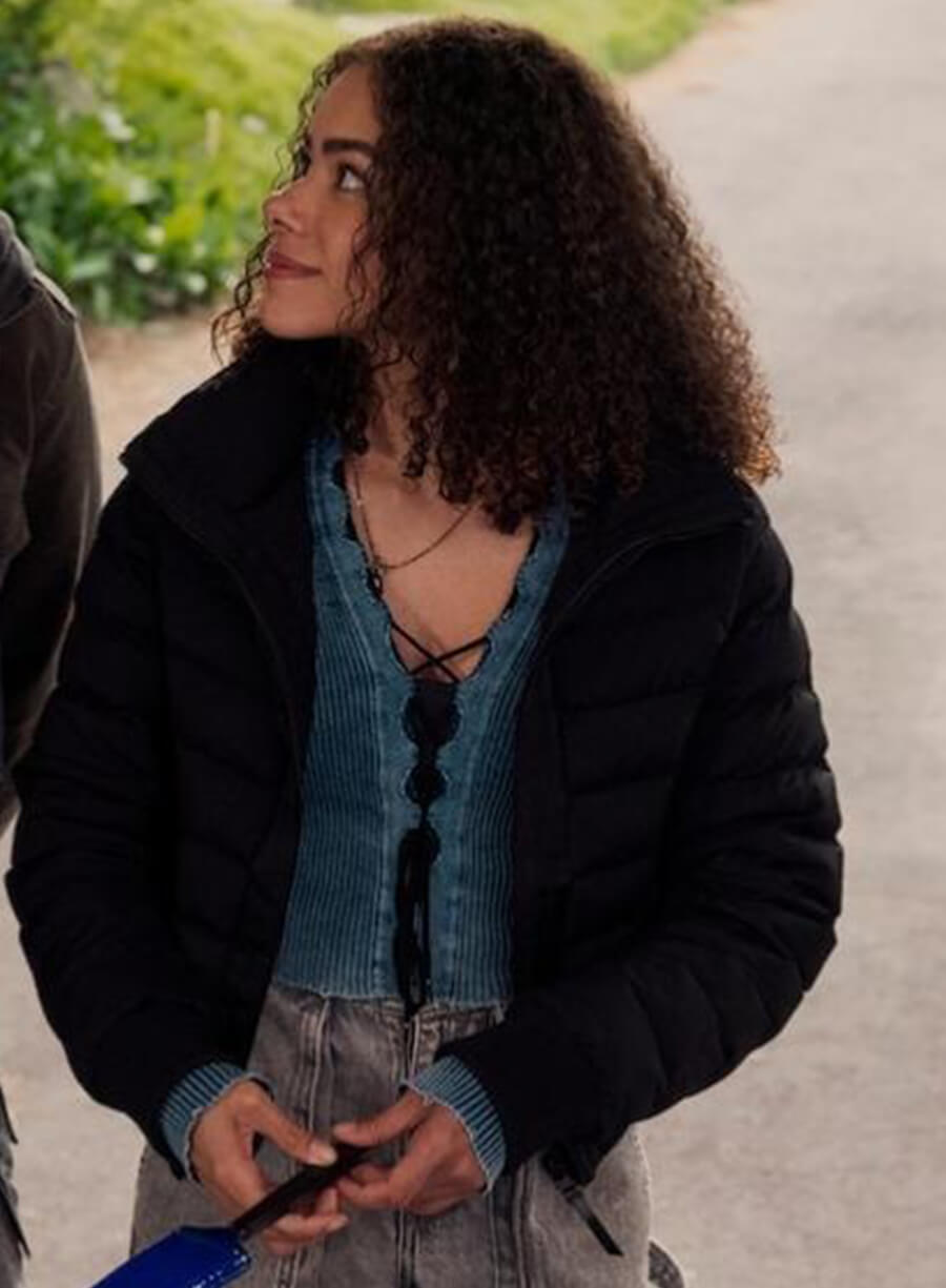 Antonia Gentry Ginny & Georgia Ginny Miller Black Puffer Jacket