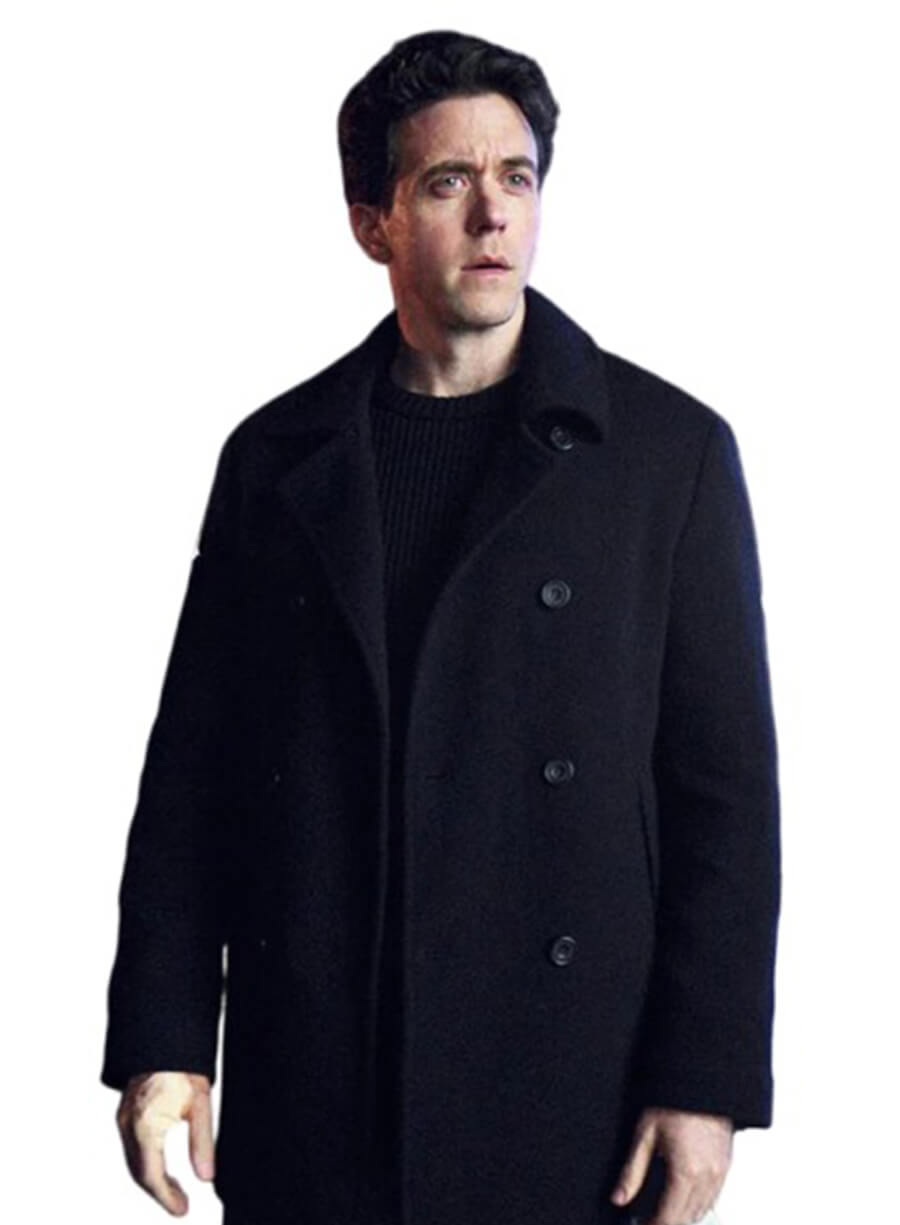 Ashley Zukerman Silo S03 Daniel Keene Black Coat