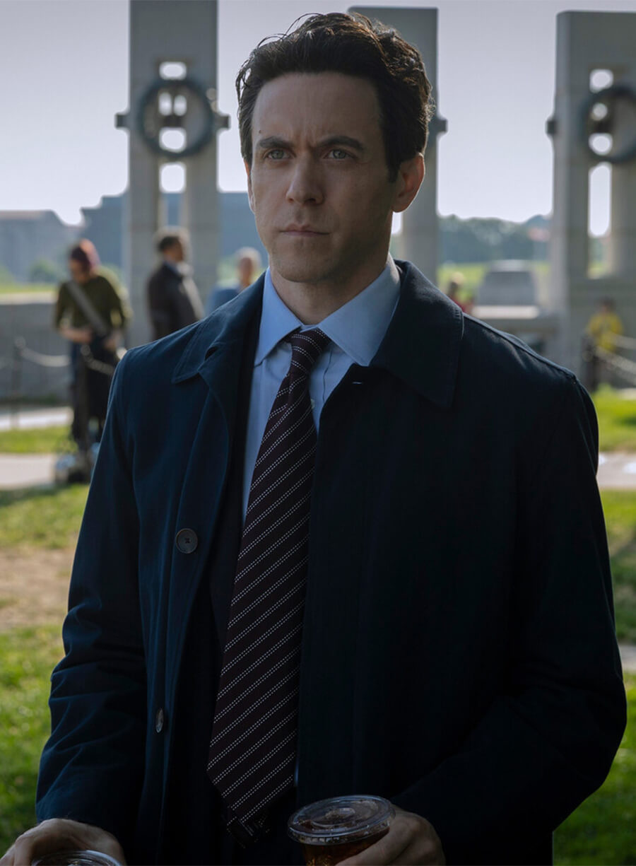 Ashley Zukerman Silo S03 Daniel Keene Blue Coat