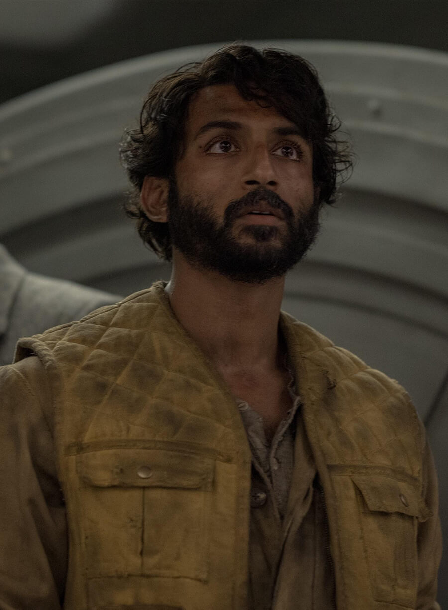 Avi Nash Tv Series Silo Lukas Yellow Vest 