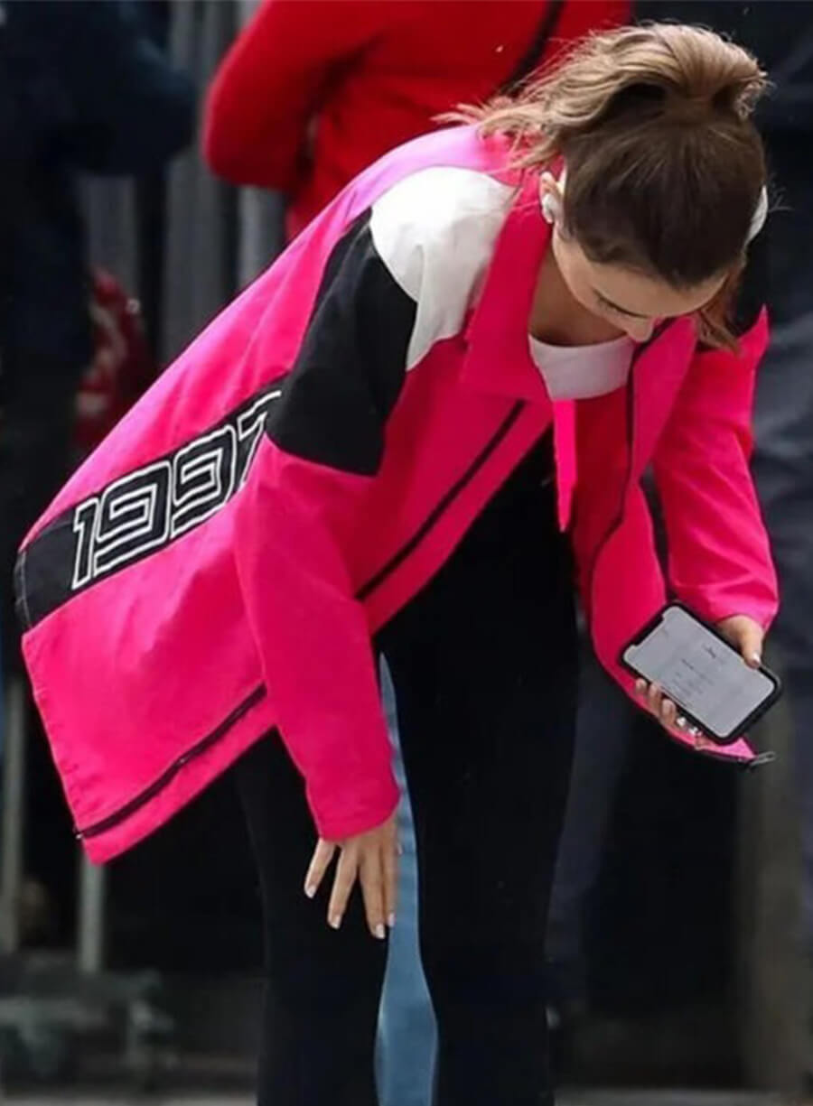 Emily in Paris S02 Lily Collins Emily Pink Jacket