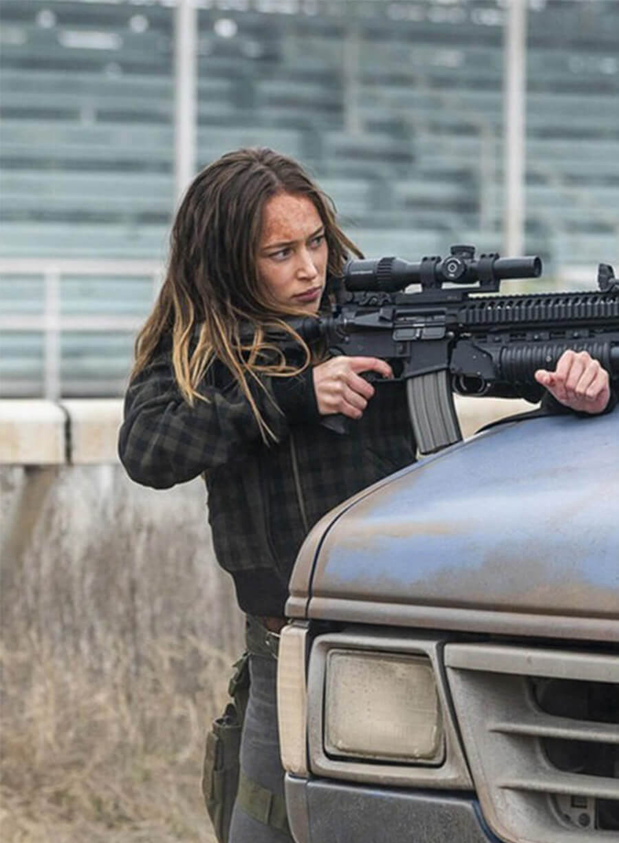 Fear the Walking Dead S04 Alicia Clark Plaid Jacket