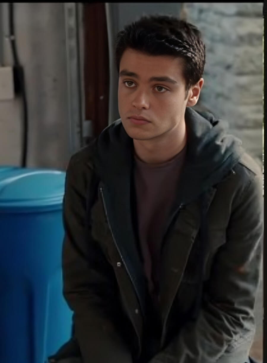 Felix Mallard Ginny & Georgia Marcus Baker Brown Jacket