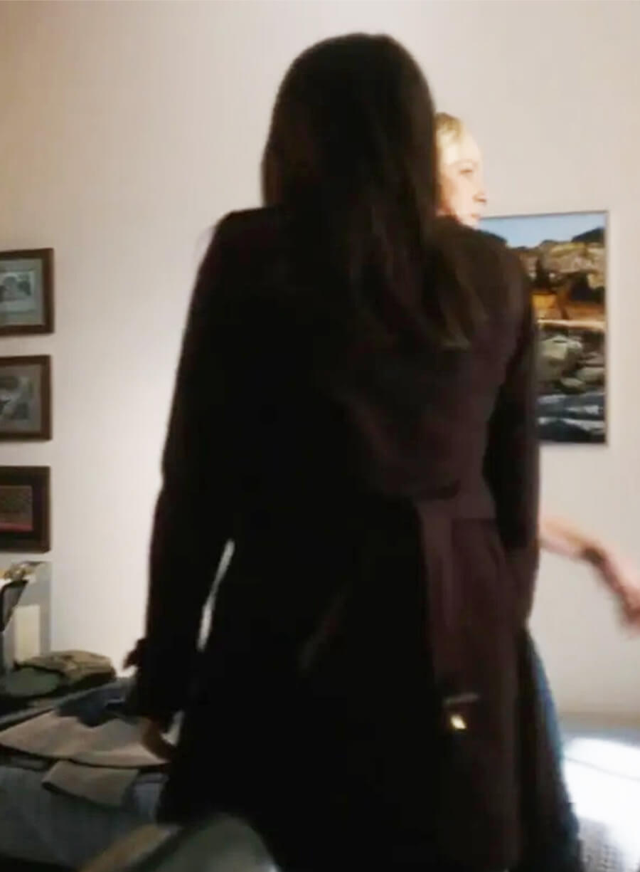 Fiona Rene Tracker S01 Reenie Maroon Trench Coat 
