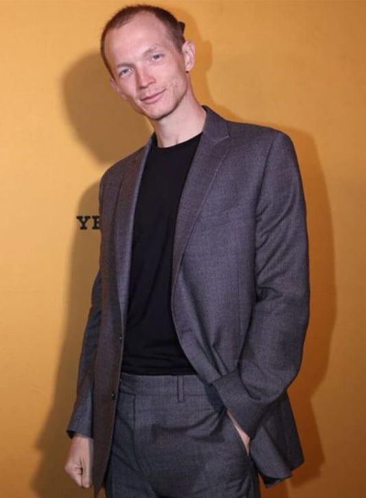 Jefferson White Jimmy Hurdstrom Yellowstone S05 Premiere Grey Suit