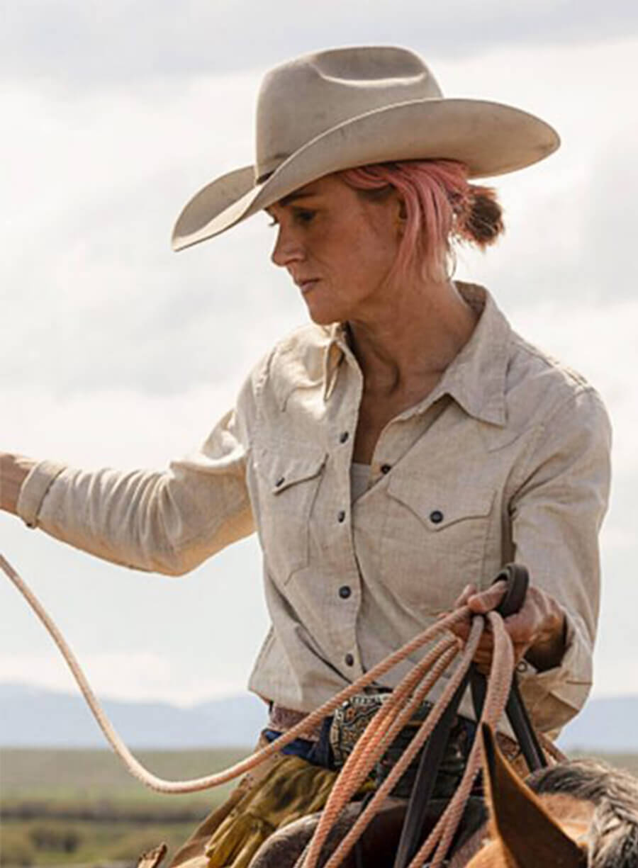 Jennifer Landon Yellowstone Teeter White Jacket