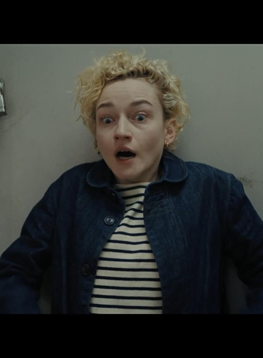 Julia Garner Weapons 2025 Justine Blue Jacket
