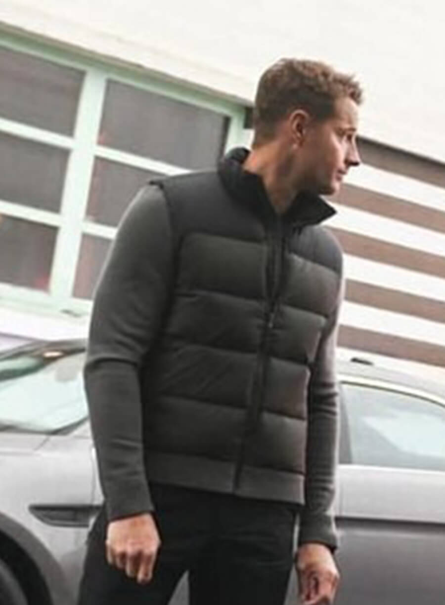 Justin Hartley Tracker Colter Shaw S02 Grey Puffer Jacket