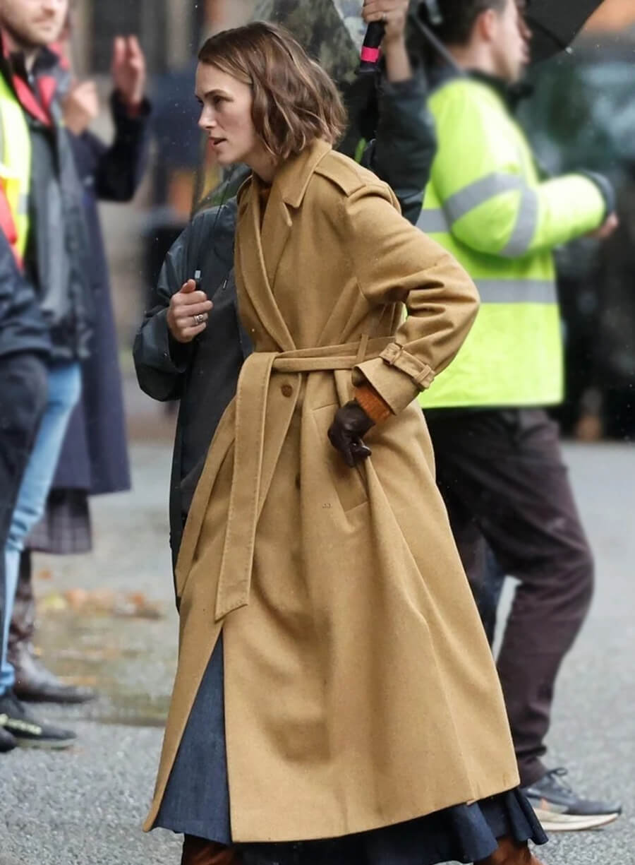 Keira Knightley Black Doves S02 Helen Wool Coat