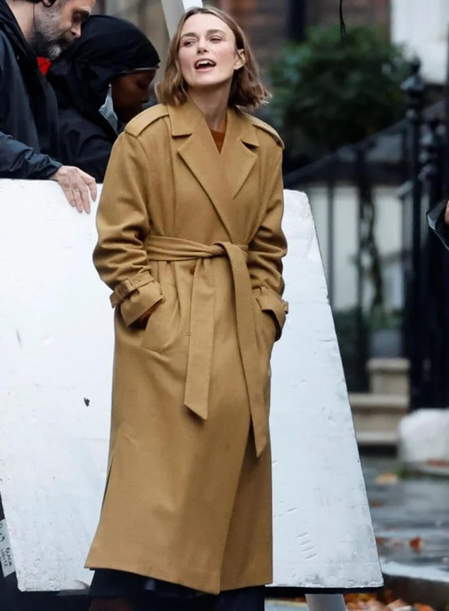 Keira Knightley Black Doves S02 Helen Wool Coat