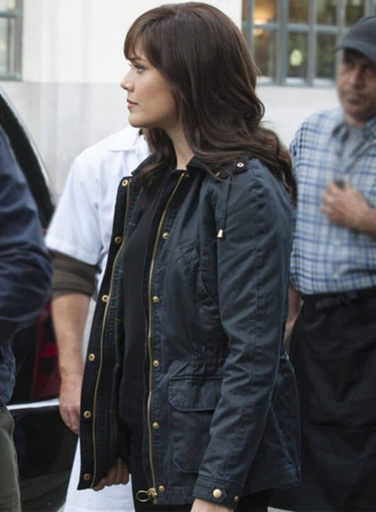Megan Boone The Blacklist S01 Elizabeth Keen Black Jacket