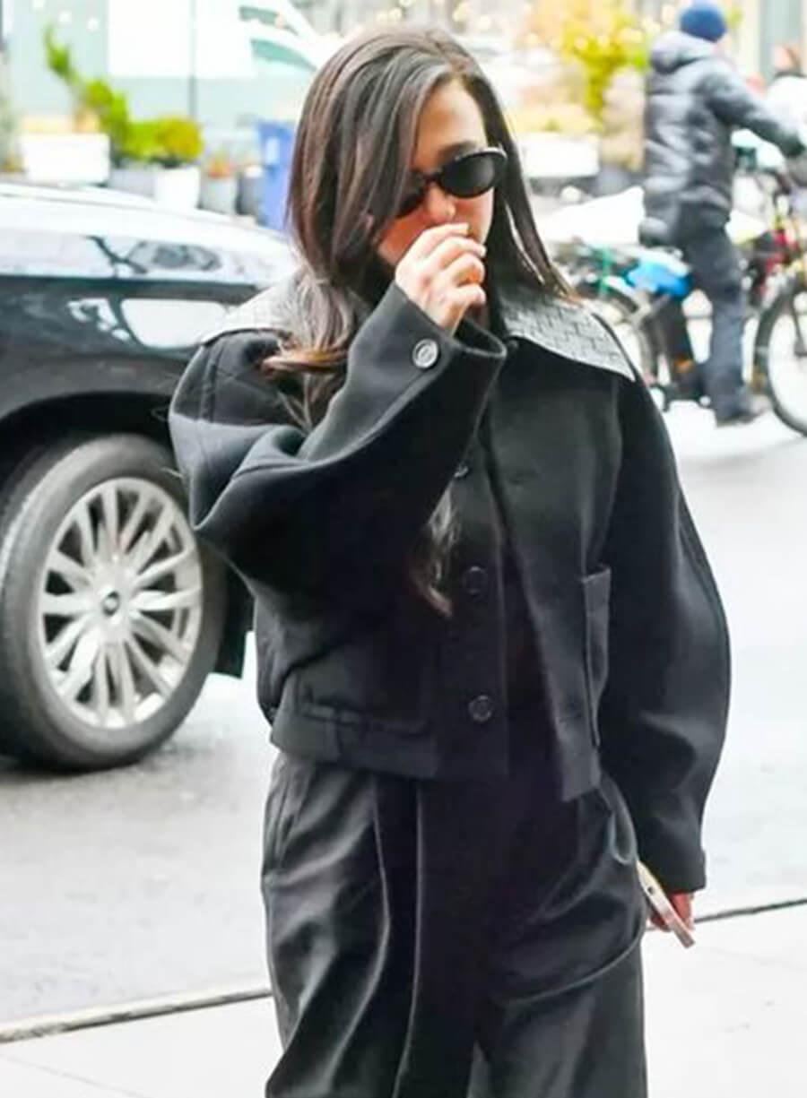 Mikey Madison New York Street Style Black Cropped Jacket 