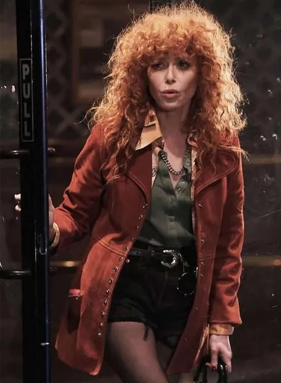 Natasha Lyonne Poker Face S02 Charlie Cale Brown Coat