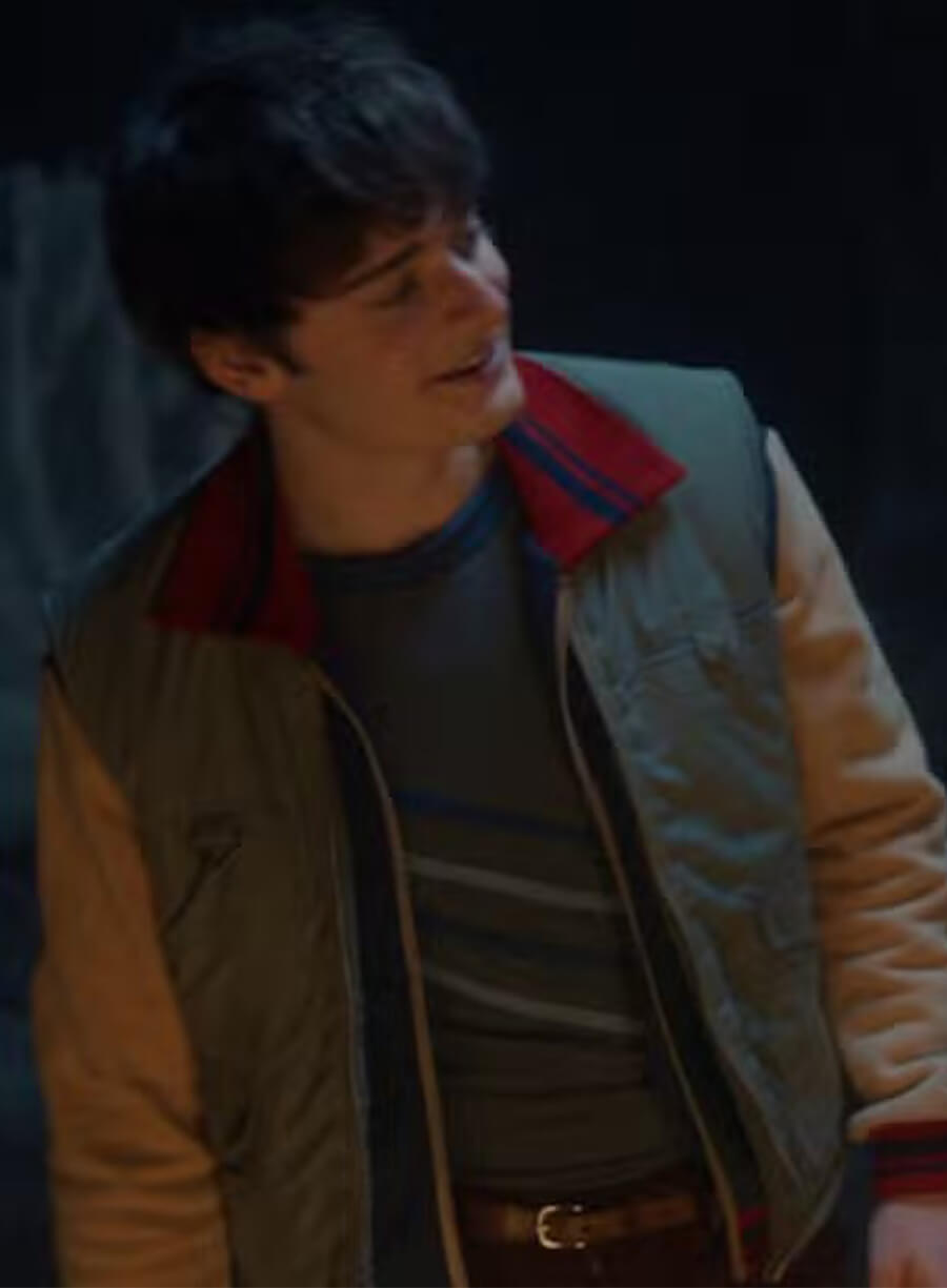 Noah Schnapp Stranger Things S05 Will Byers Jacket