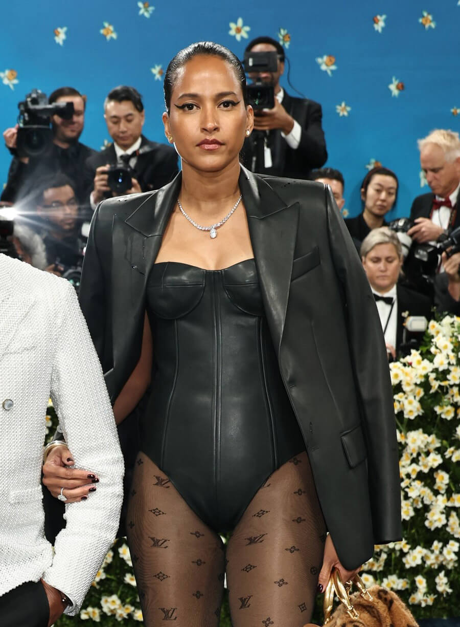 Pharrell Williams' wife Helen Lasichanh Met Gala 2025 Black Leather Blazer 
