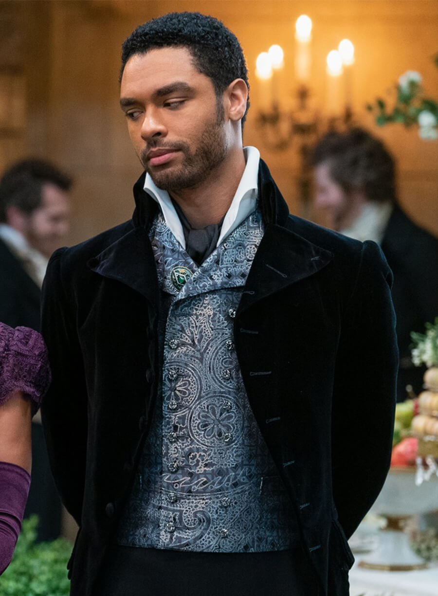 Regé-Jean Page Bridgerton Simon Black Coat