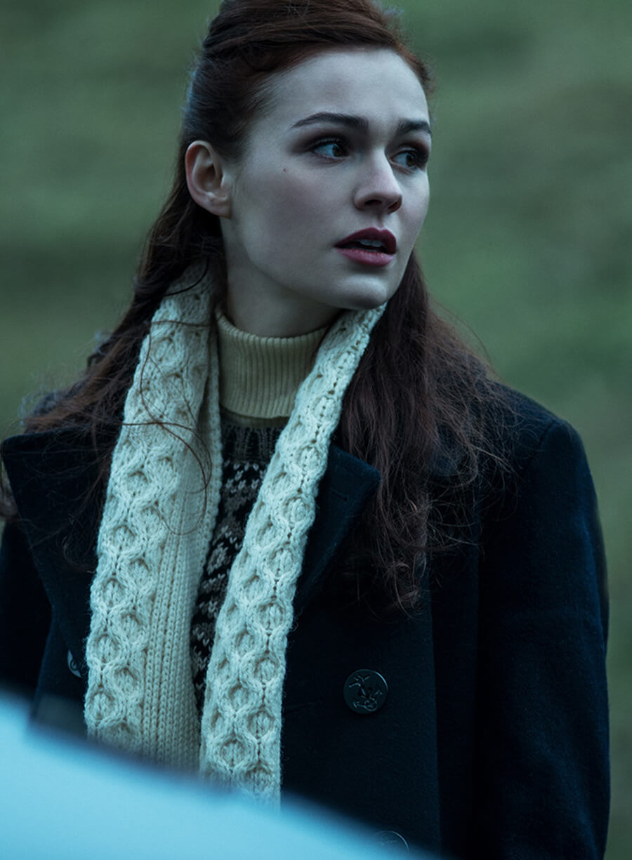 Sophie Skelton Outlander S02 Brianna Randall Wool Peacoat 