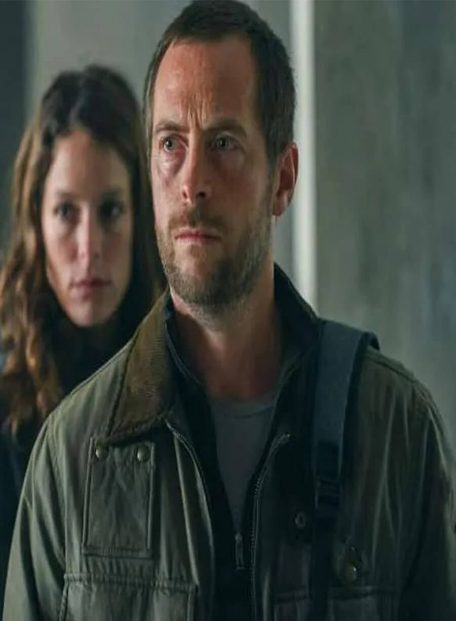 Stephen Campbell Moore War of the Worlds 2025 Jonathon Gresham Jacket