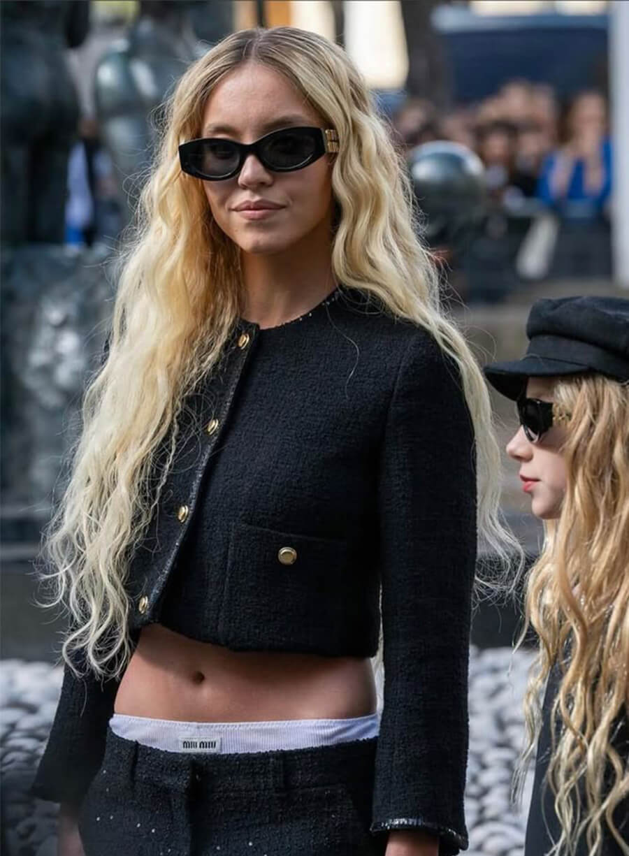  Sydney Sweeney Black Cropped Jacket