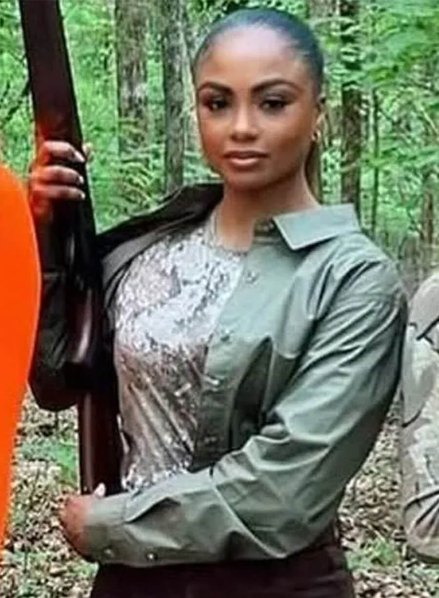 The Hunting Wives Joyce Glenn Monae Green Cropped Jacket