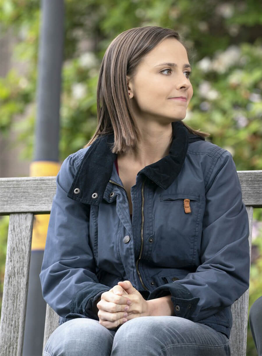 The Sex Lives of College Girls Kimberly Finkle Grey Jacket