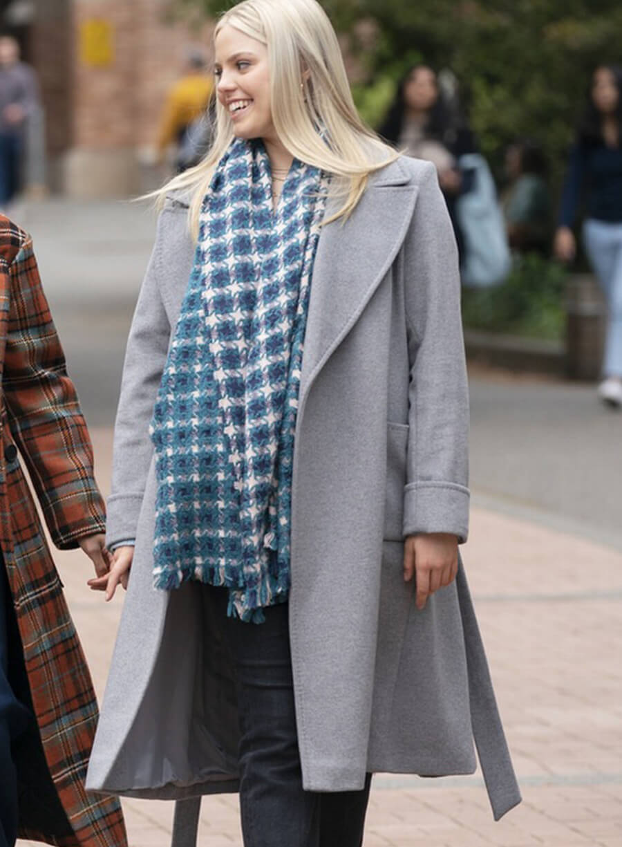 The Sex Lives of College Girls S02 Reneé Rapp Grey Coat